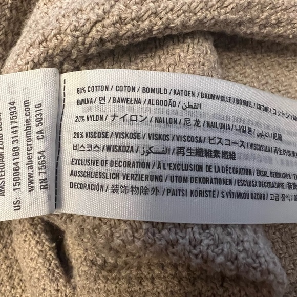 Abercrombie & Fitch Knit Sweater - Picture 8 of 8